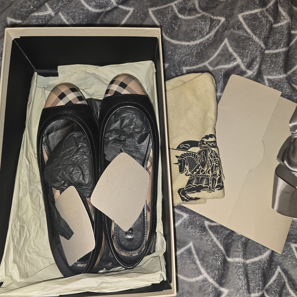 Burberry Cream Ballerina Flats